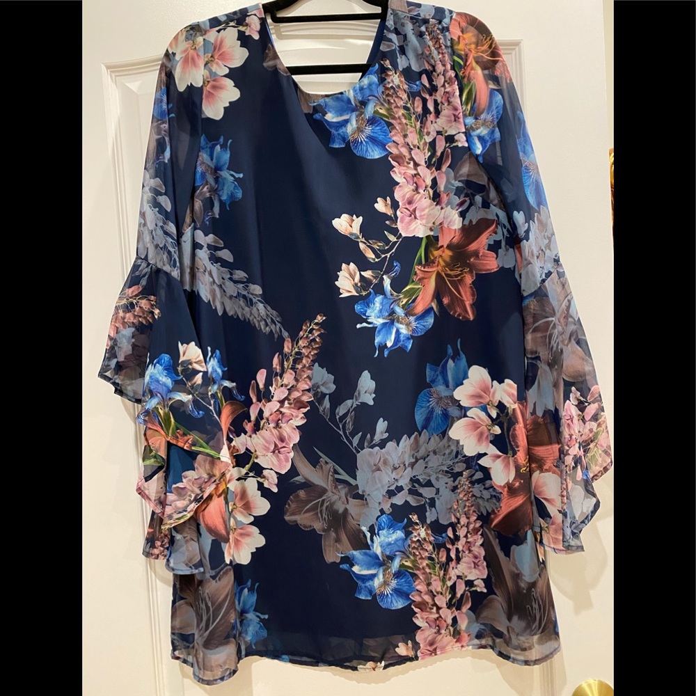 Bell sleeve floral dress
